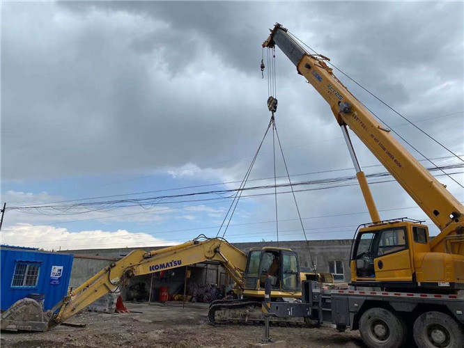 牟平区25吨吊车的工作半径是多少？