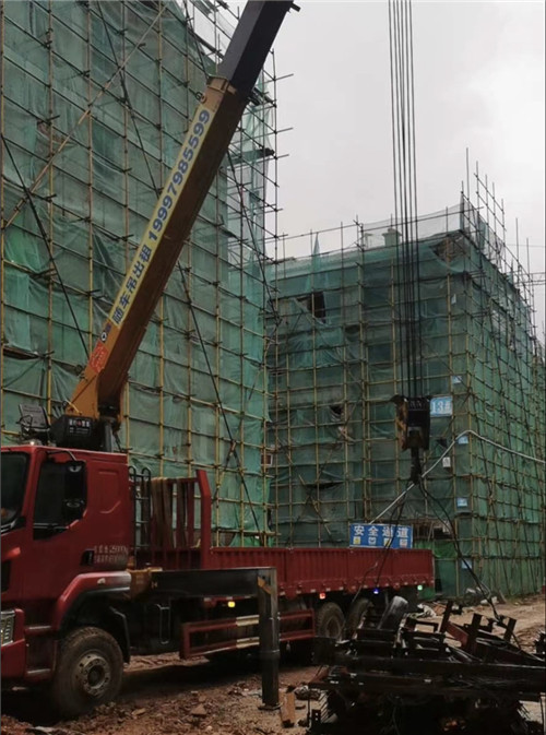 牟平区“慢工细活”—— 吊车的 “微动控制” 技术